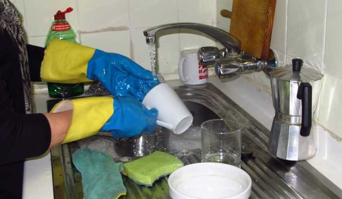 Fraude en la concesión del agua en Barcelona GRIFO FREGAR PLATOS HOGAR