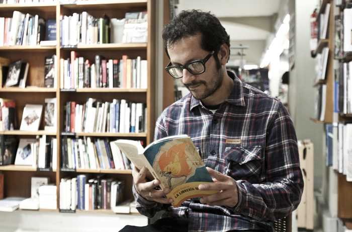 Entrevista a Sergio Galarza sobre La librería quemada