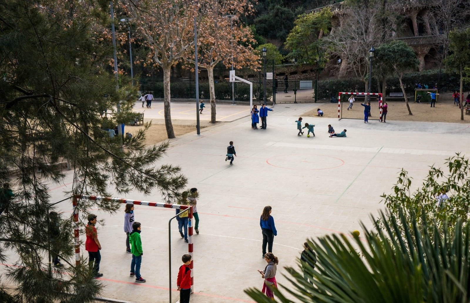 niños escuela recreo