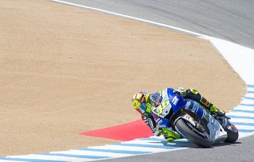 valentino rossi moto carrera motociclismo