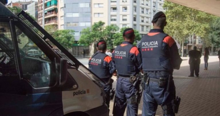 mosso periodista condena cárcel agresión fiesta mayor de Sants