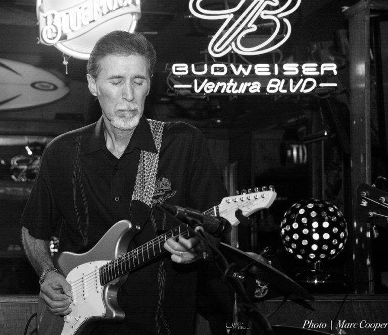 salario músicos españa guitarra concierto