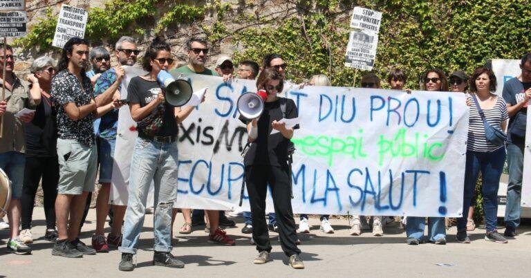 masificación turística barcelona protesta carmel