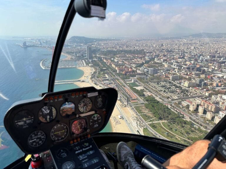 helicóptero barcelona playa puerto turista regalo viaje