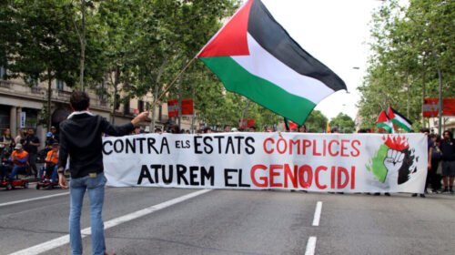 Manifestación Barcelona universitarios propalestinos HUELGA Palestina