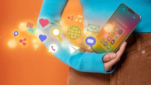 teléfono smartphone mano iconos Las tendencias del marketing digital en 2024