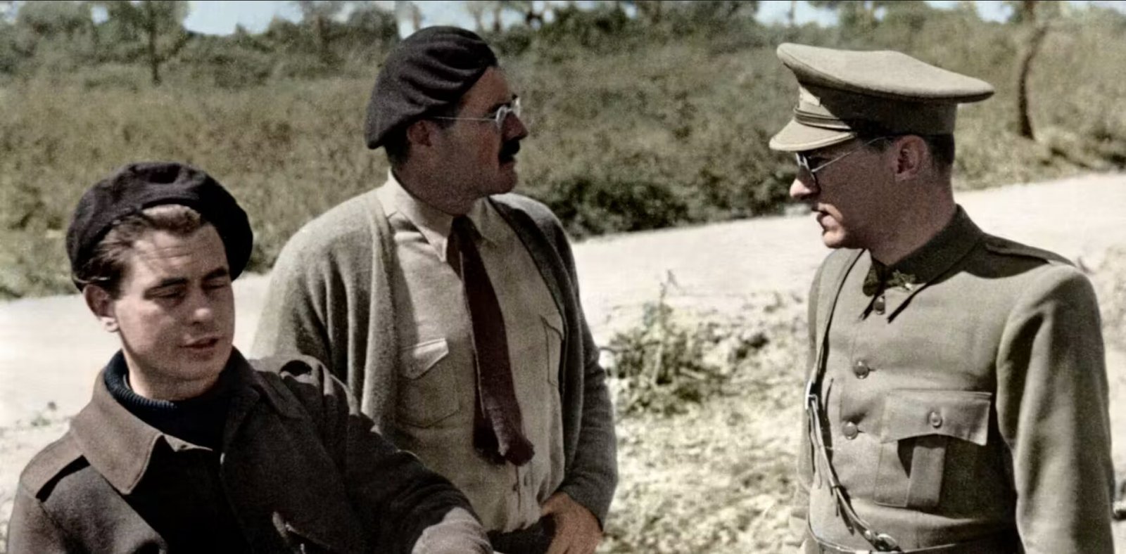 fotógrafo de guerra Robert Capa y el escritor Ernest Hemingway.