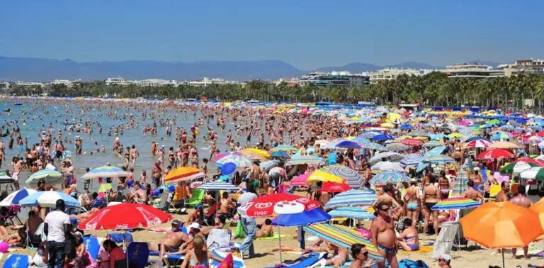 Cómo dar respuesta al auge de la turismofobia provocado por el alquiler urbano playa