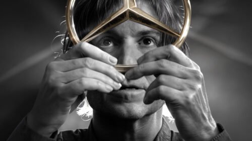 Albert Pla publica en todas las plataformas digitales su reinterpretación de la mítica canción Experiencia religiosa.