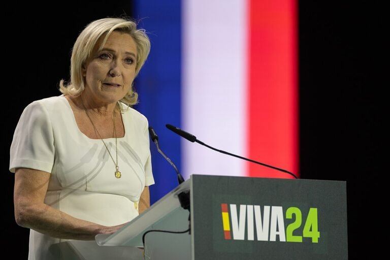 marine le pen La extrema derecha gana por primera vez en las legislativas de Francia