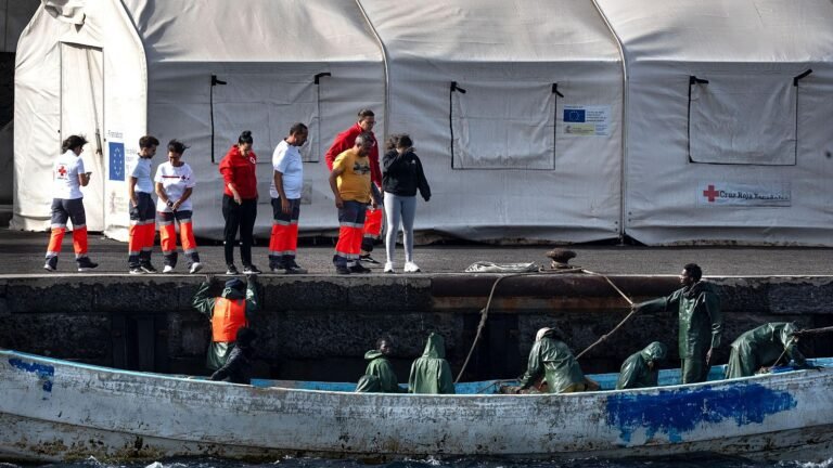 migrantes forma irregular canarias inmigración problema