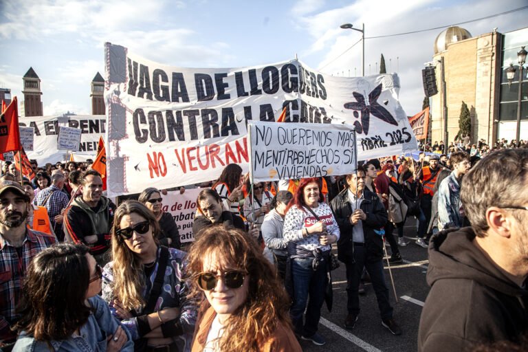 demanda La Caixa vivienda alquiler