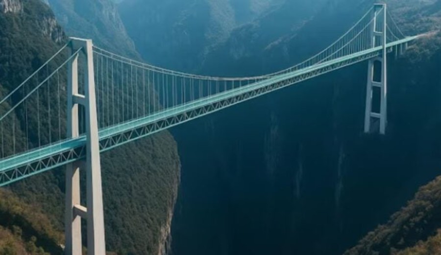 Puente del Gran Cañón de Huajiang