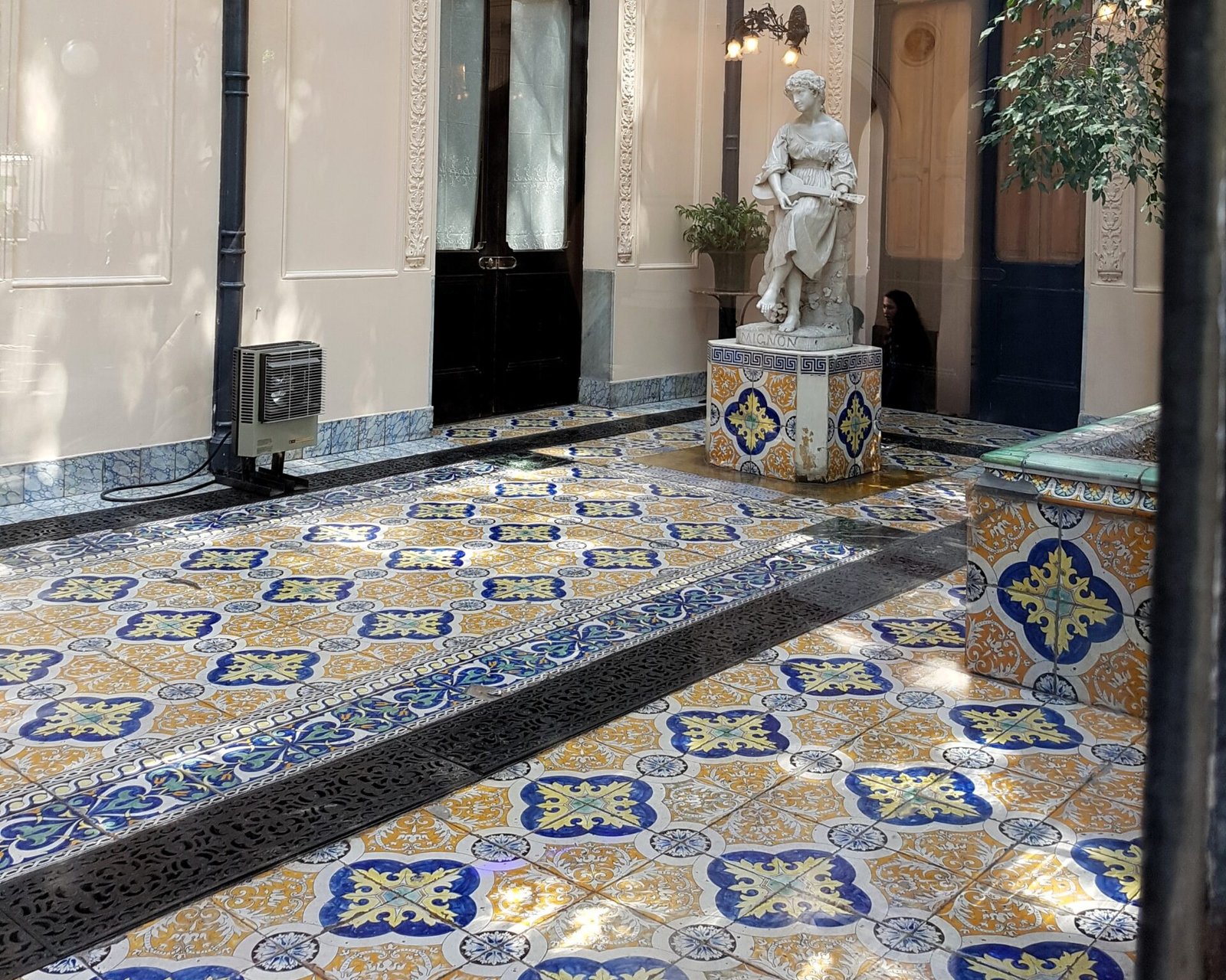 piso laminado mayólica