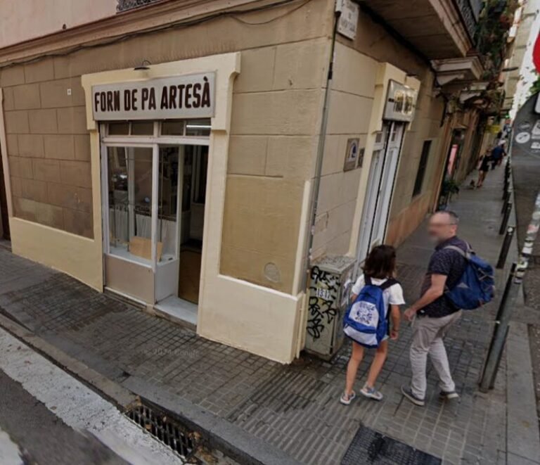 cierre de panadería histórica en Barcelona